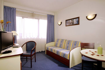 Comfort Suites Cannes Mandelieu Exteriör bild