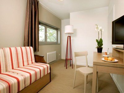 Comfort Suites Cannes Mandelieu Exteriör bild